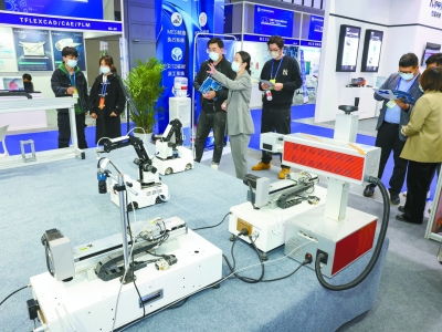 軟博會(huì)開(kāi)幕 逾1500家企業(yè)亮相 云上展